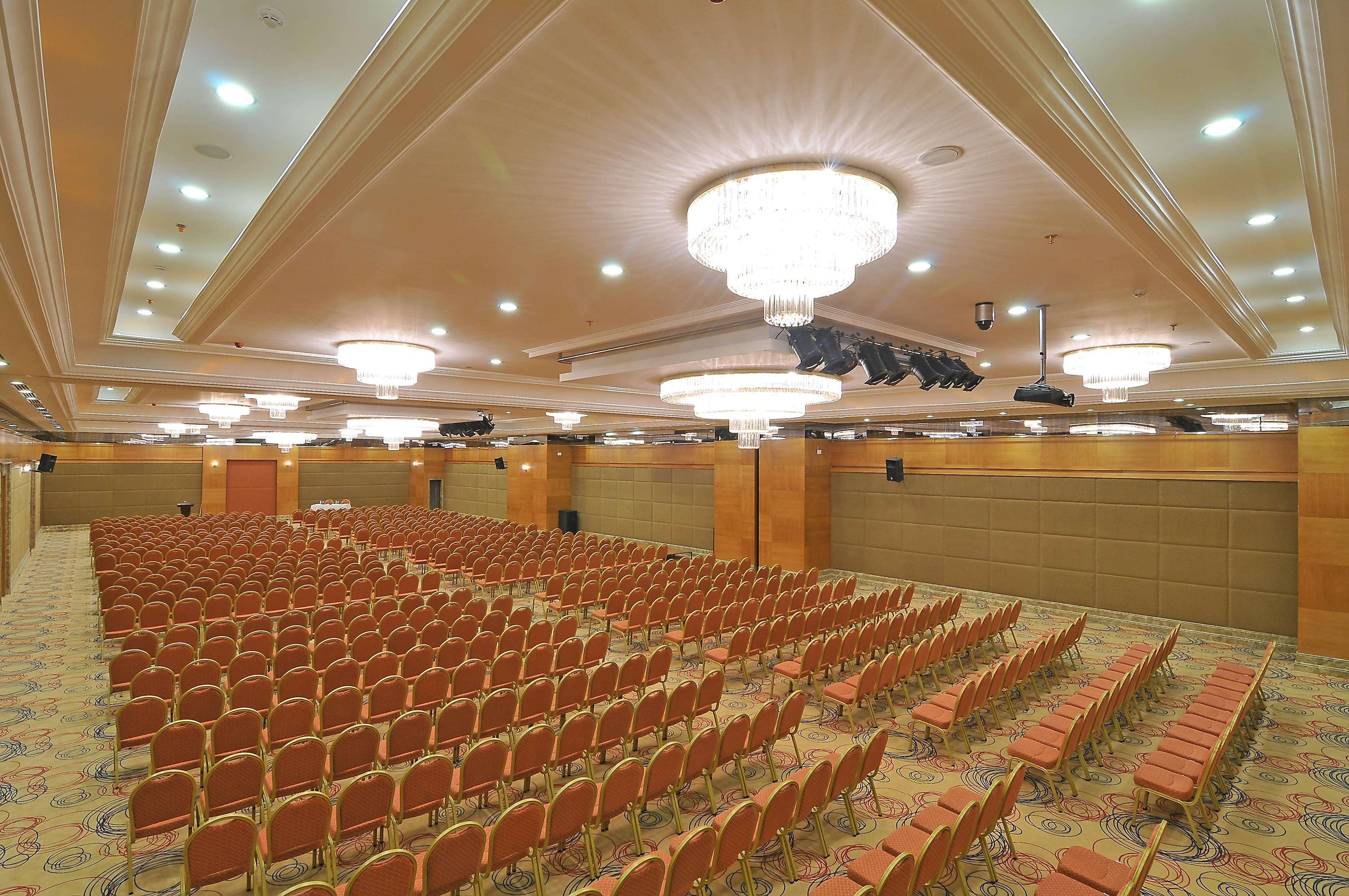 Doubletree By Hilton ואן מראה חיצוני תמונה