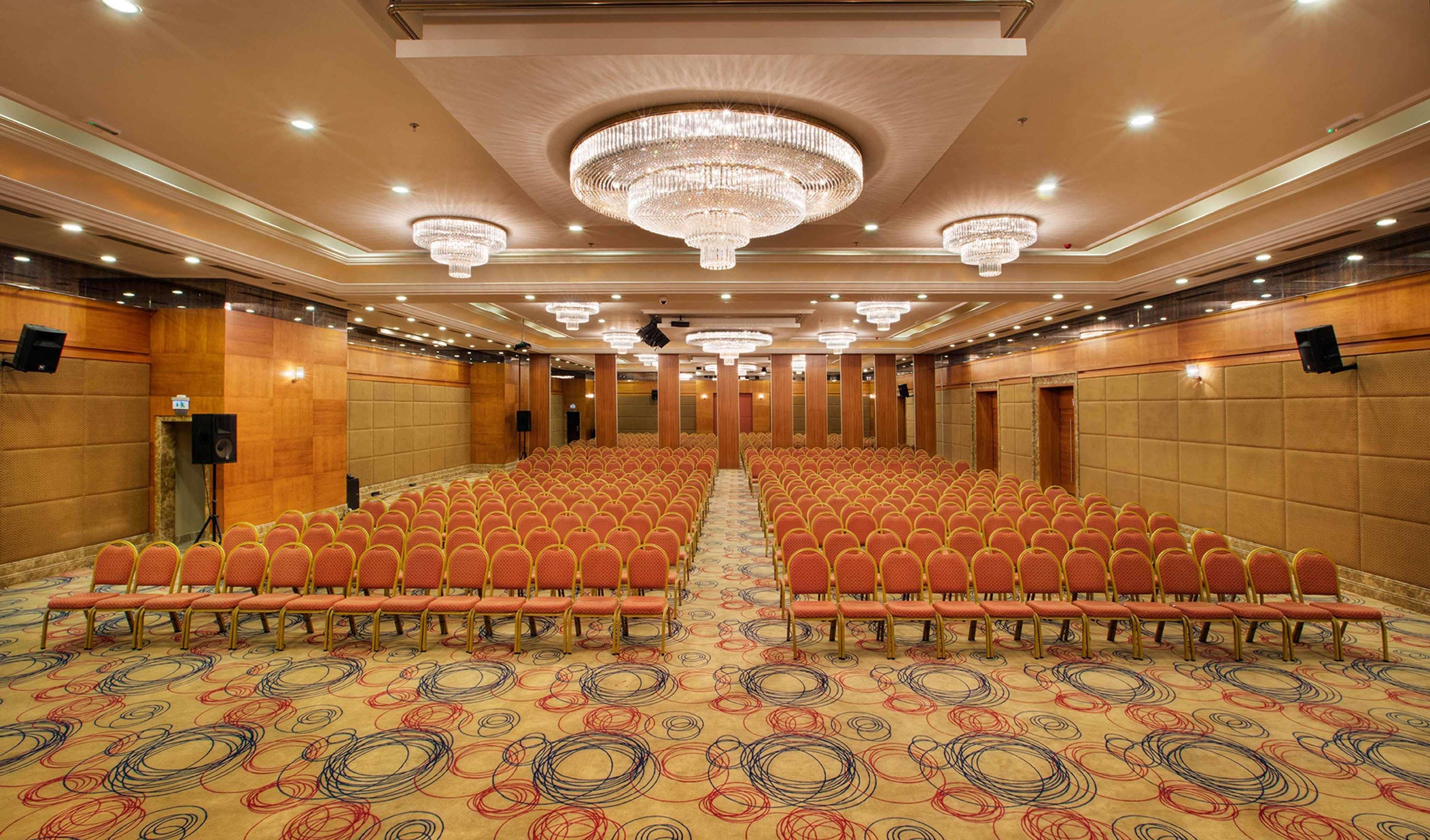 Doubletree By Hilton ואן מראה חיצוני תמונה