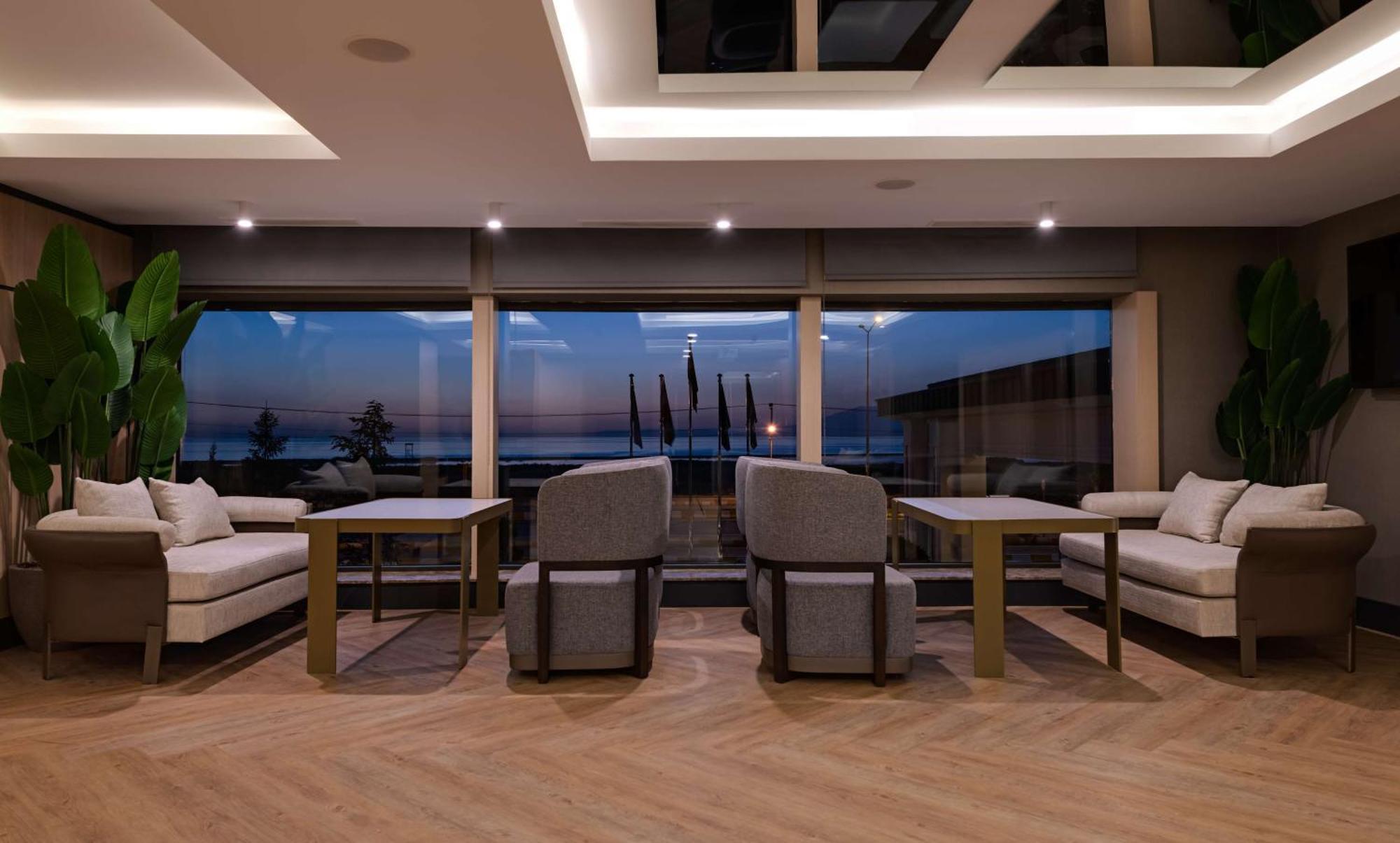 Doubletree By Hilton ואן מראה חיצוני תמונה