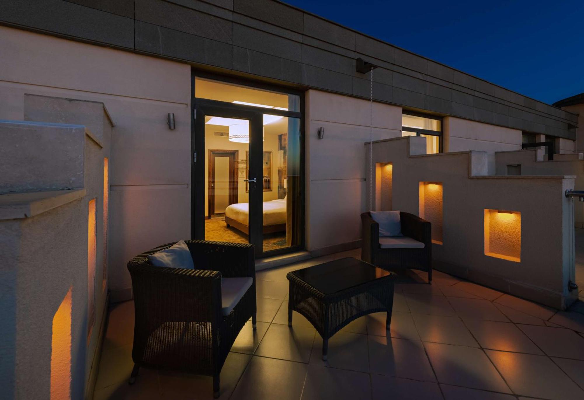 Doubletree By Hilton ואן מראה חיצוני תמונה
