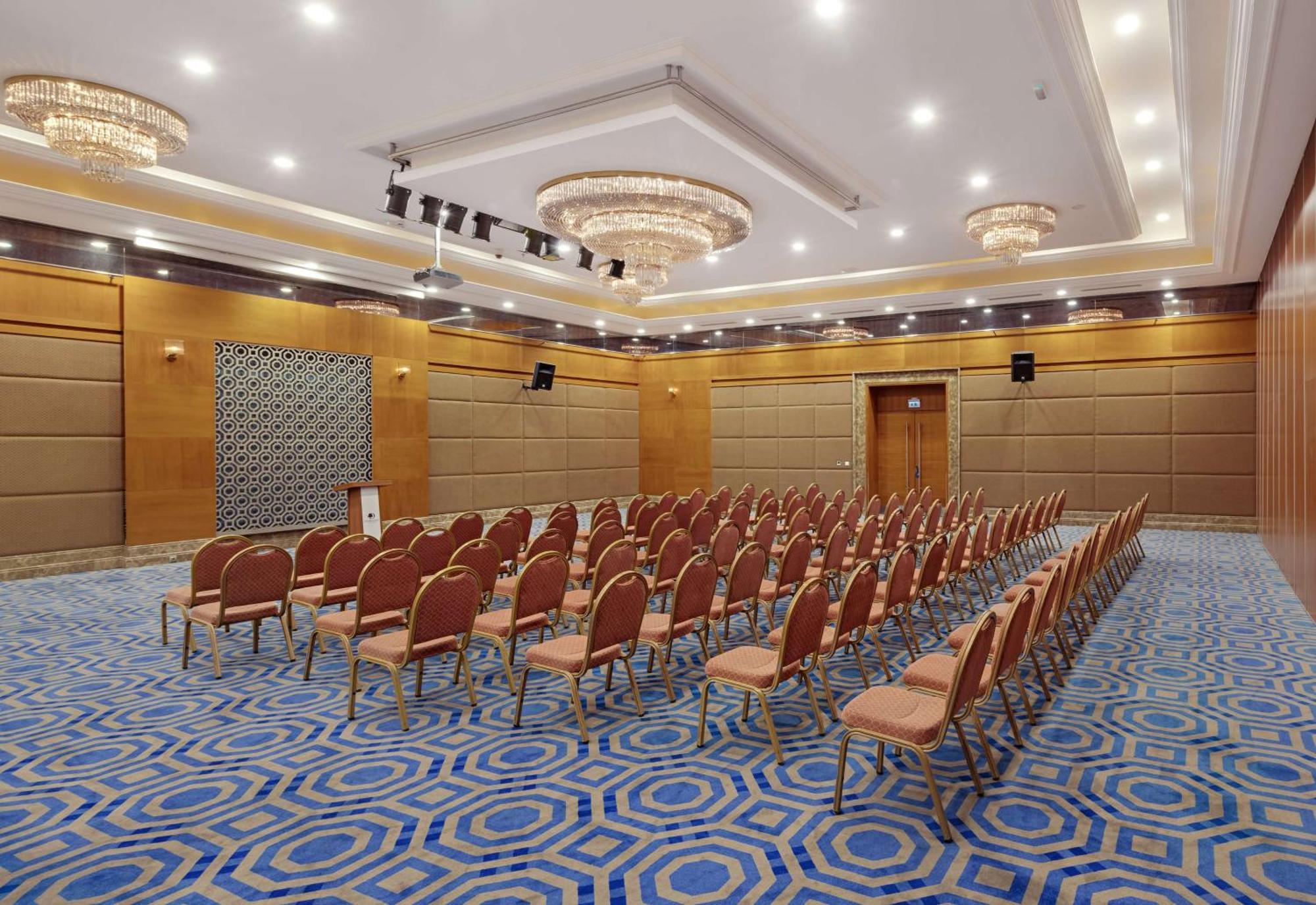 Doubletree By Hilton ואן מראה חיצוני תמונה