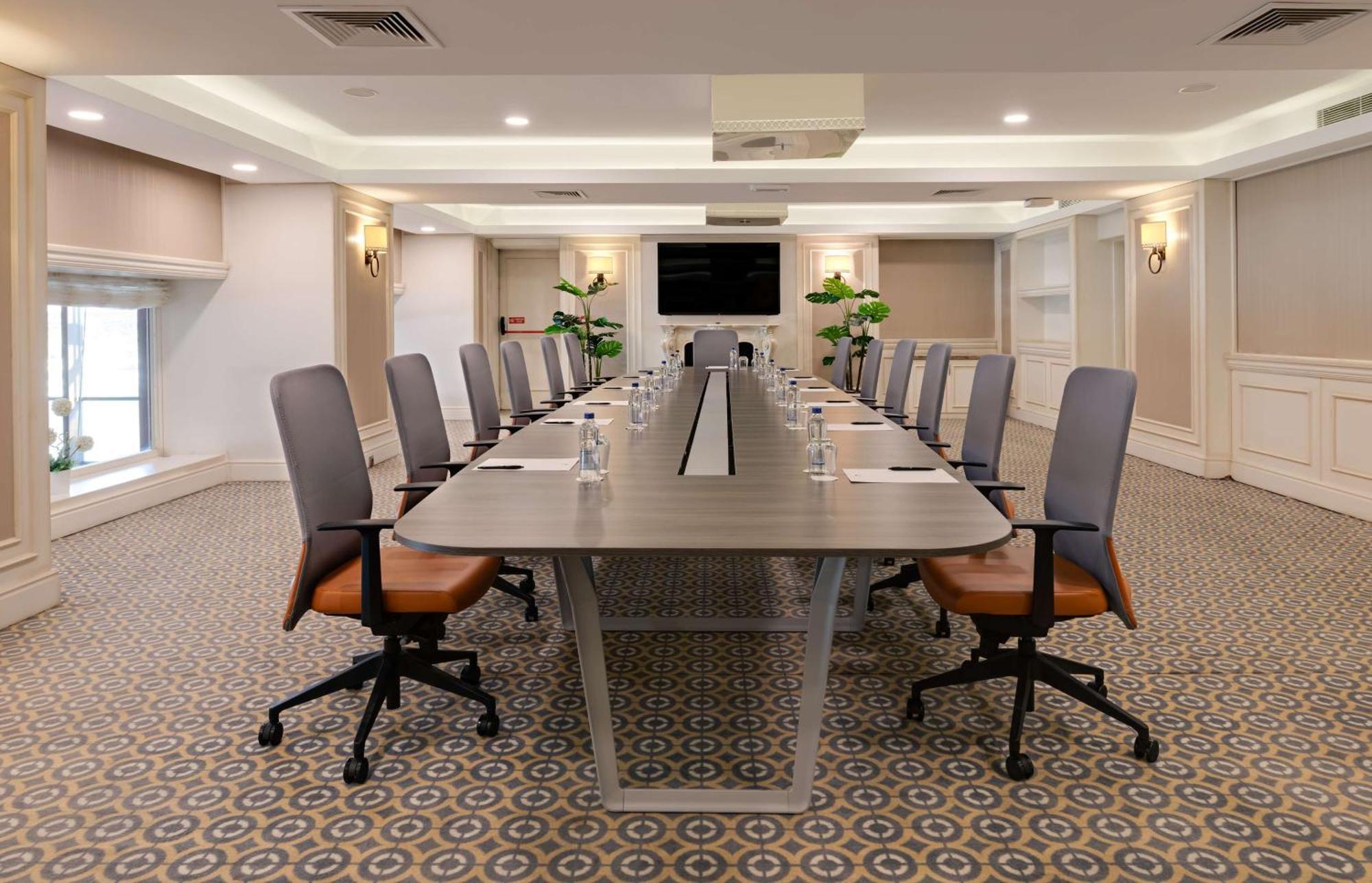 Doubletree By Hilton ואן מראה חיצוני תמונה