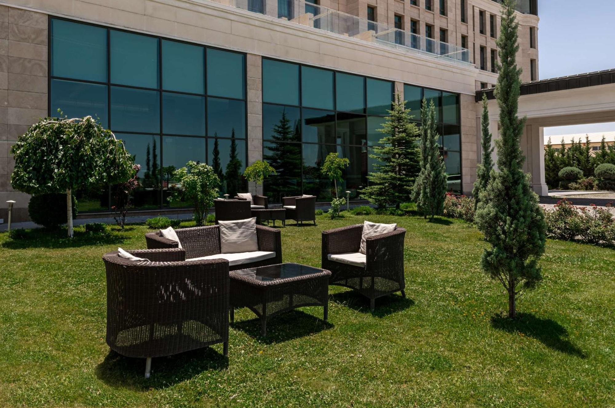 Doubletree By Hilton ואן מראה חיצוני תמונה